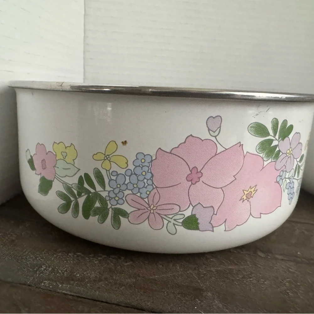 Vintage Kobe Kitchen Bowls Floral Pattern Enamel Metal Mixing Nesting Bowls